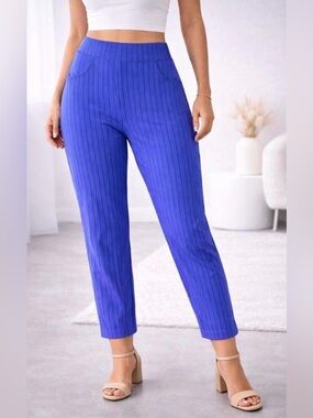 HALARA 7/8 Pinstripe Ankle Pants in Vibrant Blue M